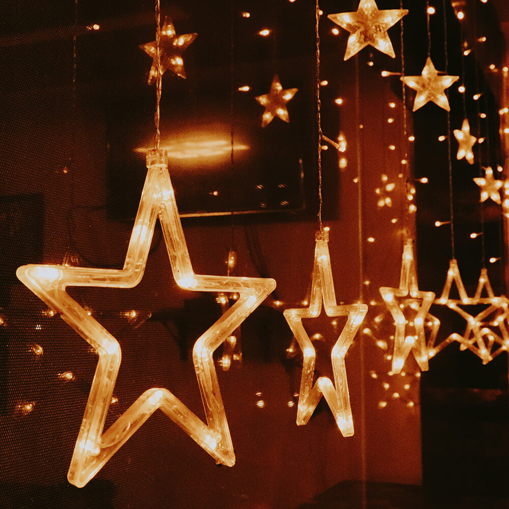 Karácsonyi dekorációk ötletek, legszebb LED fényfüzérek